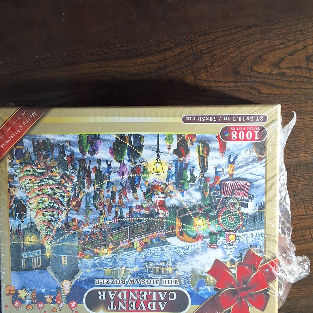 Advent Calendar Holiday Jigsaw Puzzle - Festive Train Scene